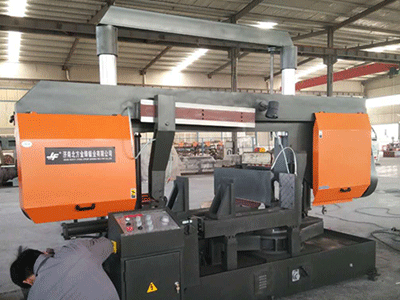 G-600雙立柱旋轉角度帶鋸床