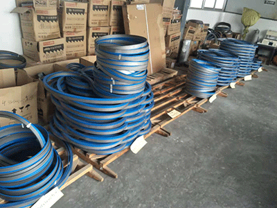 帶鋸機(jī)組圖片