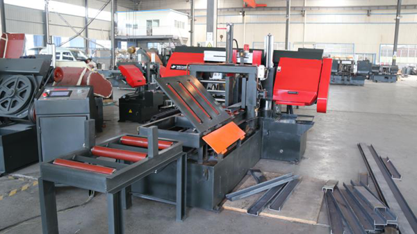 數(shù)控400自動(dòng)翻卸料(圖1)