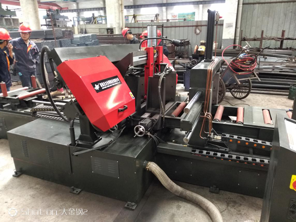 數(shù)控400自動(dòng)翻卸料(圖3)